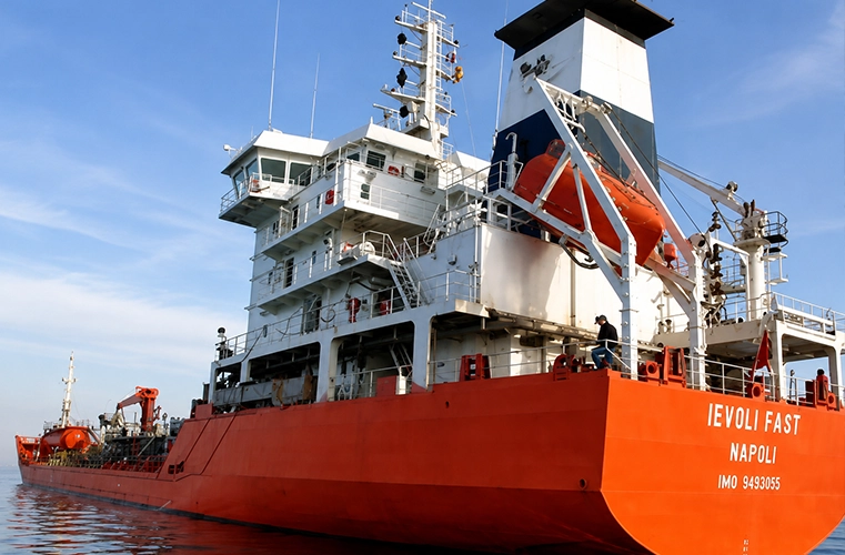 M/T “IEVOLI FAST”